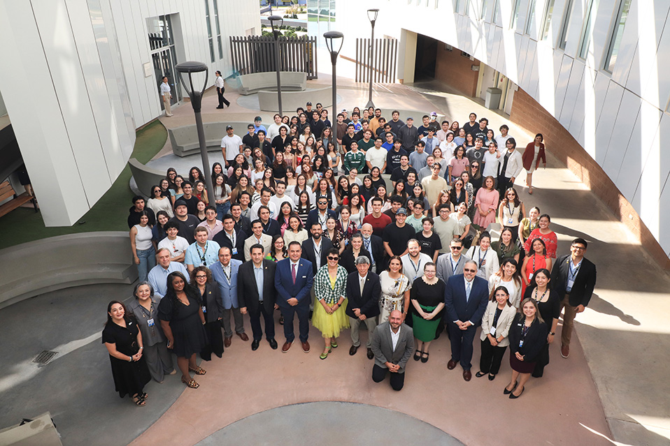 De Baja California MX a Seattle EUA: Una alianza de 20 años que transforma vidas a través de dobles grados