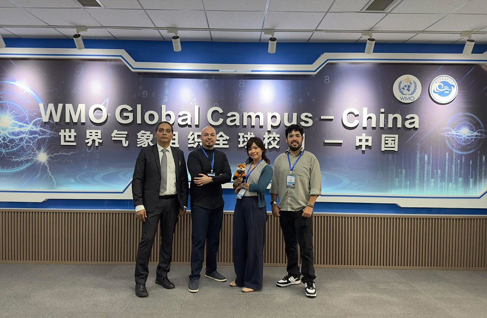 Docentes de Ingeniería de CETYS participan en Seminario de Alta Tecnología en China