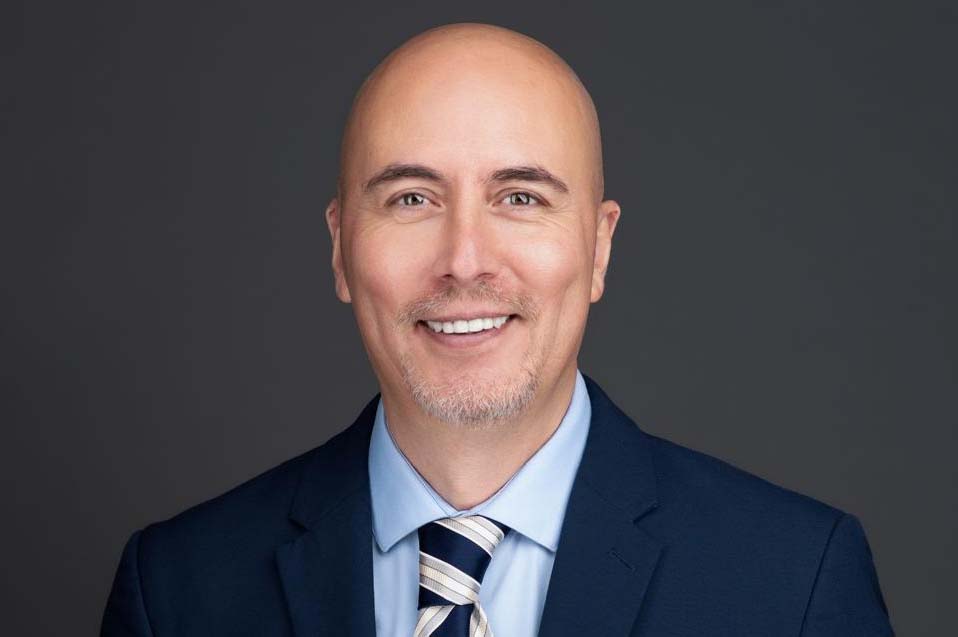 Un paso estratégico en su trayectoria: Roberto Odin Rivera inicia Doctorado en CETYS