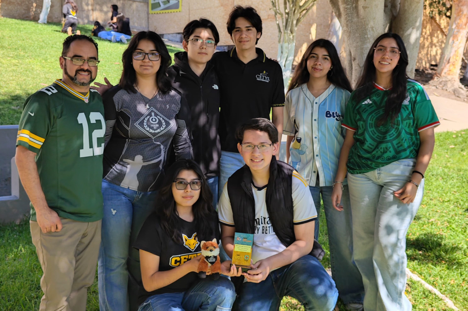 Zorrobots obtienen Premio CONNECT en la final de liga de FTC FIRST San Diego