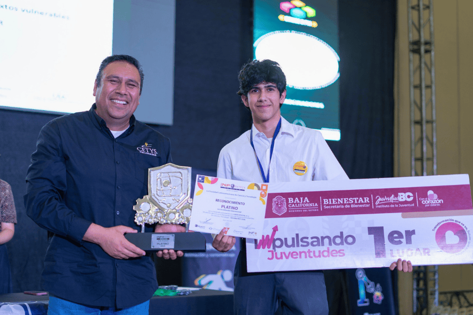 Diego Larrondo de la Preparatoria CETYS obtiene medalla platino en Infomatrix 2026