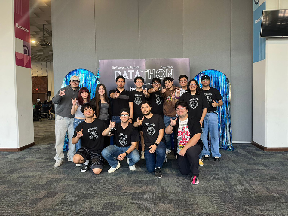 Estudiantes CETYS fortalecen habilidades en análisis de datos durante Datathon en el Tecnológico de Monterrey