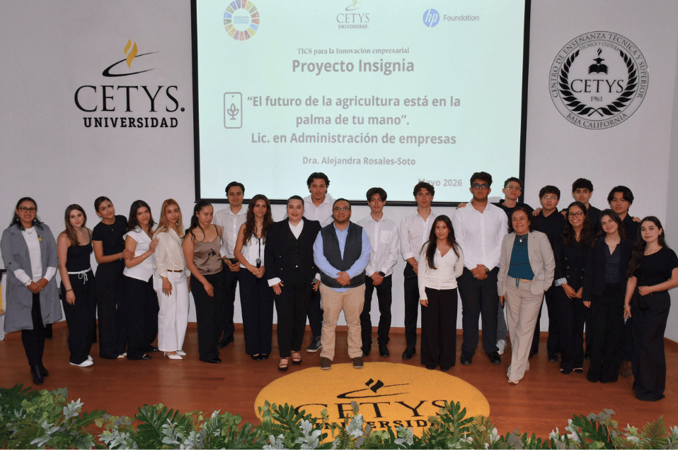 Estudiantes de Administración de Empresas presentan soluciones tecnológicas con impacto social