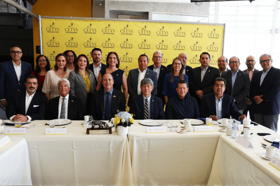 CETYS reconoce la labor del Cónsul General de EUA en Tijuana por fortalecer la colaboración binacional