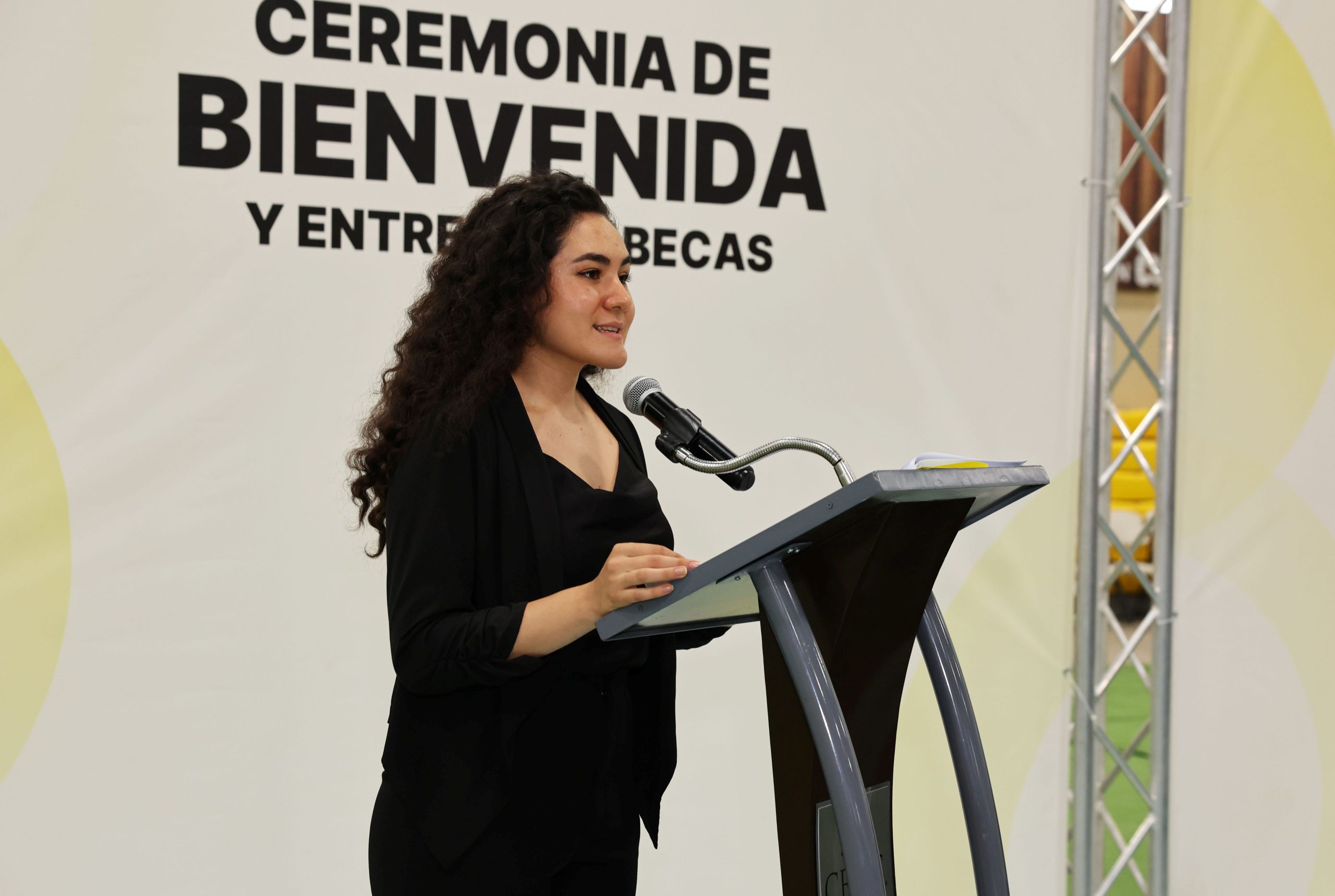 Ana Lucía Negrete Elizondo, egresada de la Licenciatura en Inteligencia de Negocios e Innovación