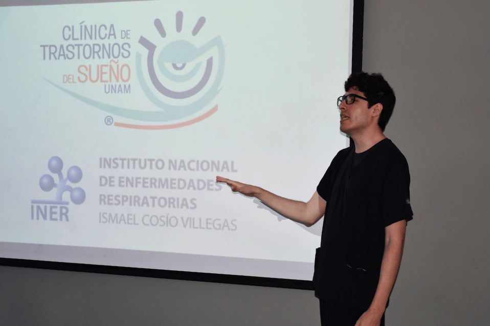 Del aula de CETYS a la ciencia del sueño, el Dr. Antonio Valencia comparte su experiencia con nuevas generaciones
