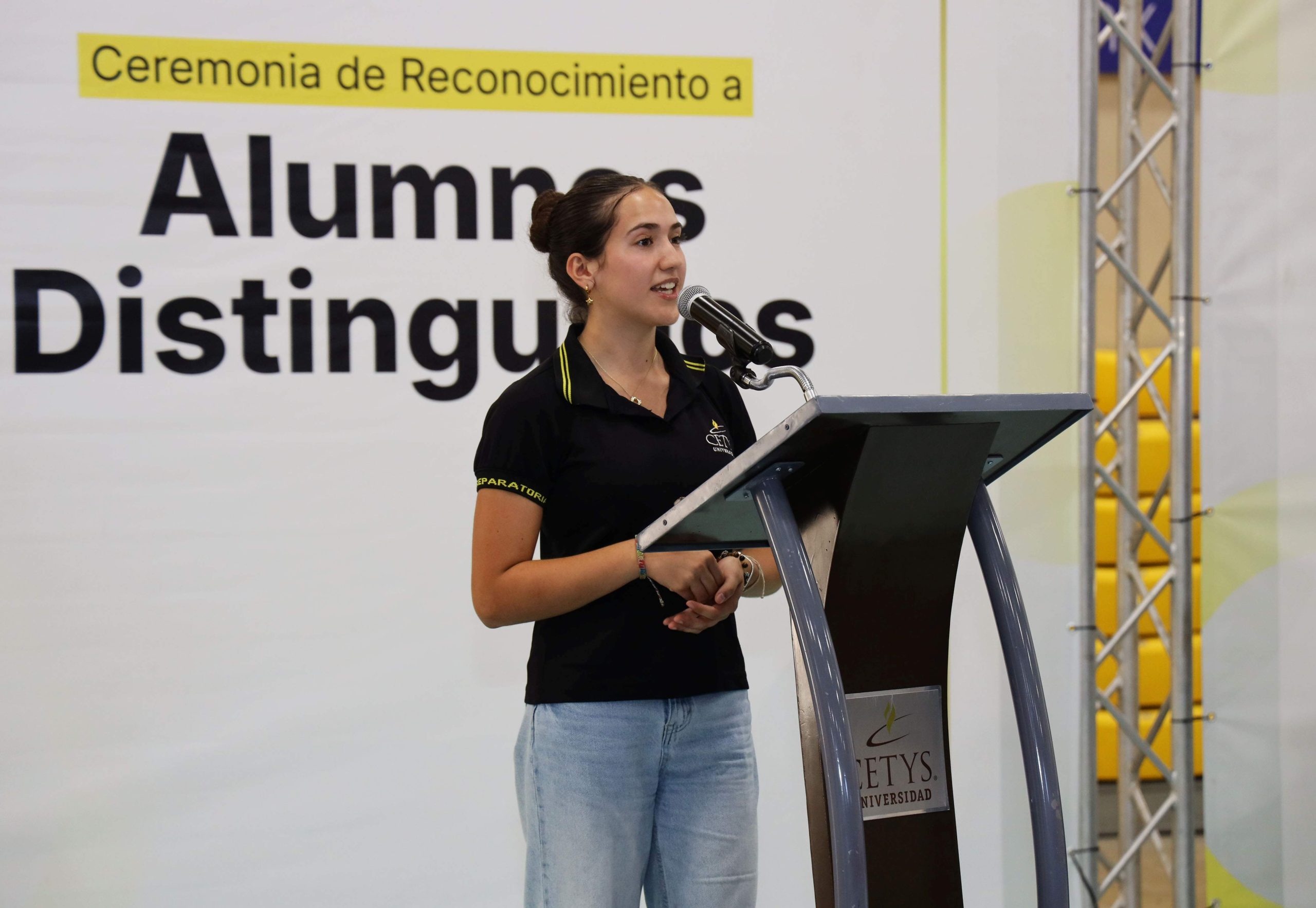 Renata Barone, estudiante de 5.º semestre de Bachillerato General