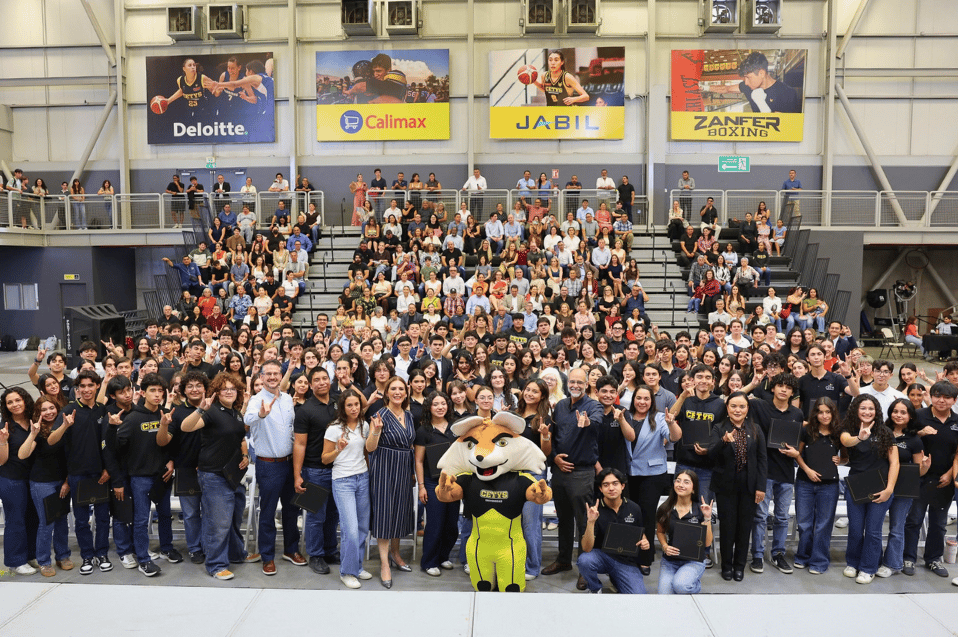 CETYS Tijuana reconoce a estudiantes distinguidos por su excelencia y formación integral