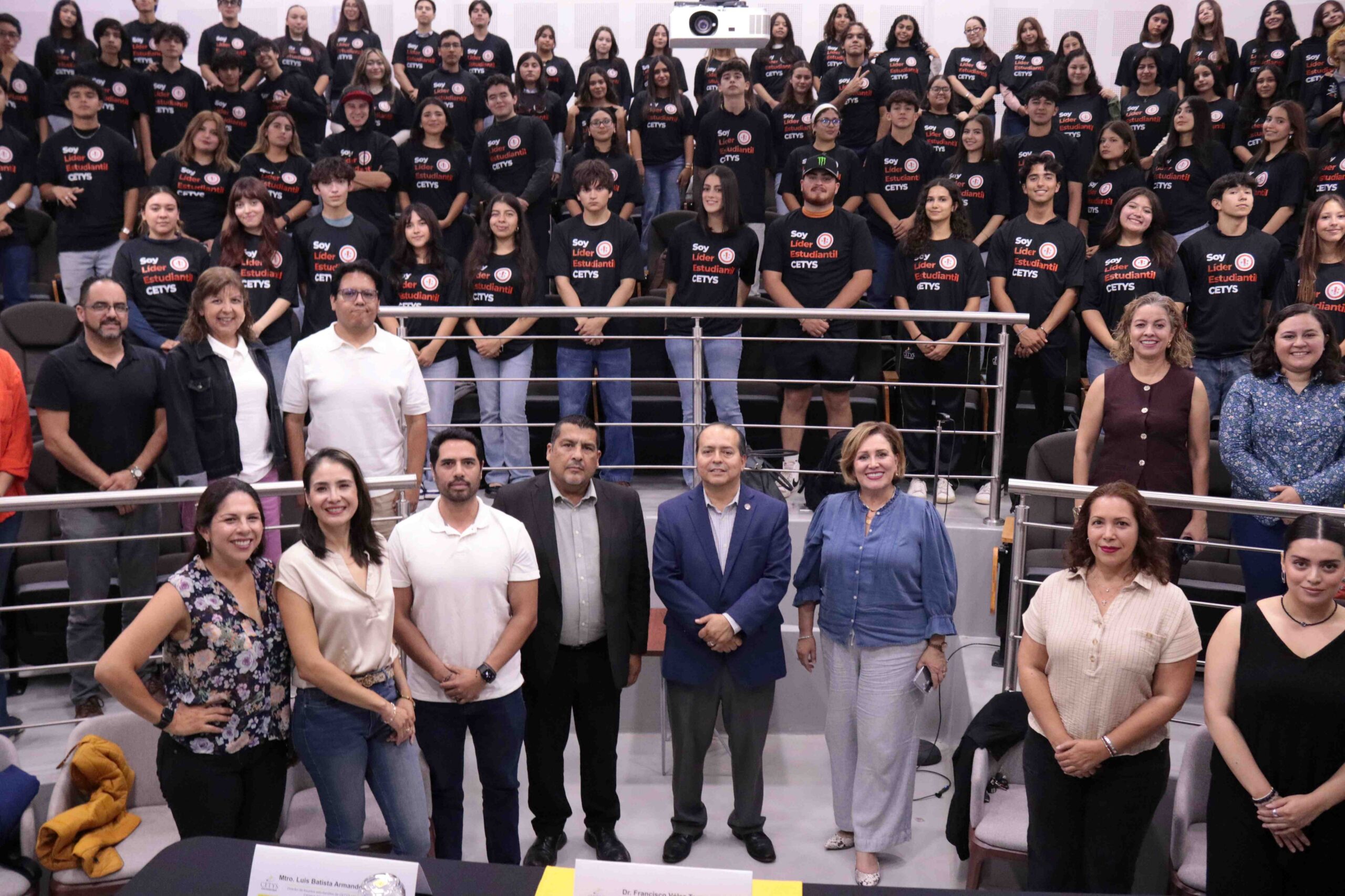 Toman protesta 110 estudiantes como líderes de grupos estudiantiles en CETYS Universidad Campus Internacional Ensenada